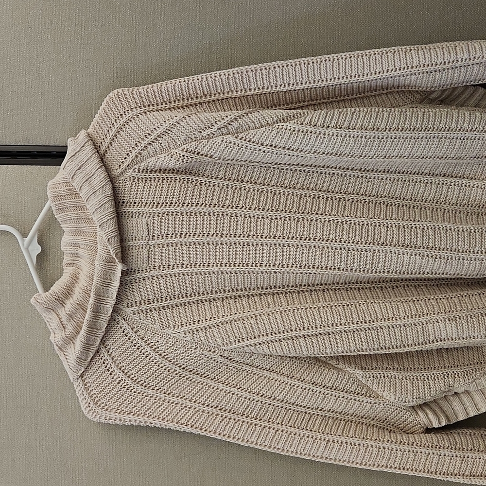 Angel of the North Sweater Size Small - Picture 6 of 14